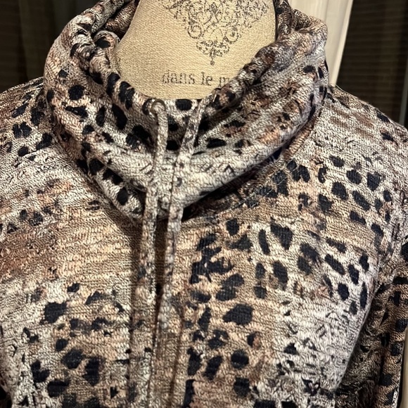 Ruby Rd must haves black brown tan cream white sweater loose neck NWT Small​ - Picture 14 of 14